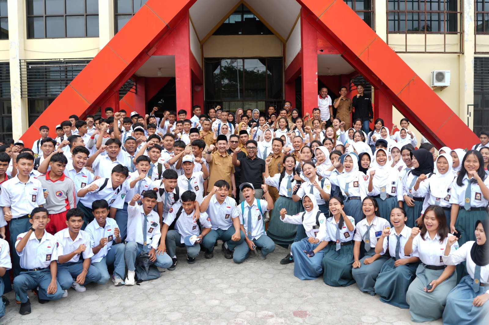 Hero Image 3